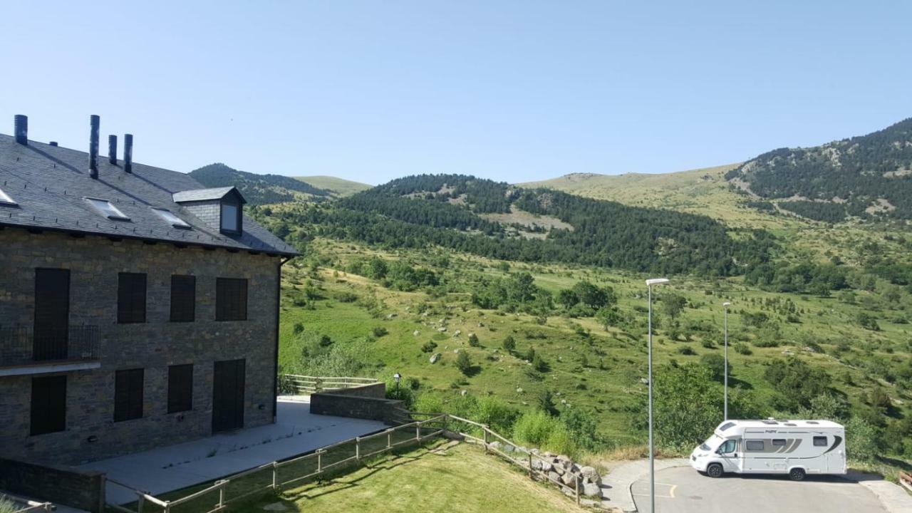 Apartamento L Auet Pla de l'Ermita Eksteriør bilde